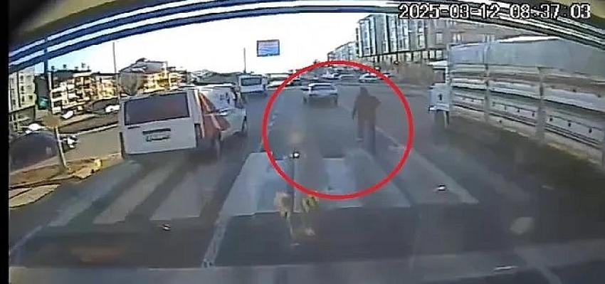 Zincirleme Trafik Kazası/ Hareket Eden Aracını Kovaladı