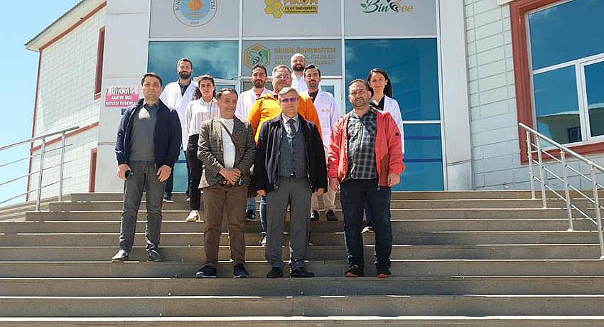 AZERBAYCANLI ARICILAR BİNGÖL ÜNİVERSİTESİNİ ZİYARET ETTİ