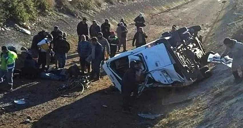 BİNGÖLLÜ TARIM İŞÇİLERİ KAZA YAPTI: 1 ÖLÜ, 20 YARALI