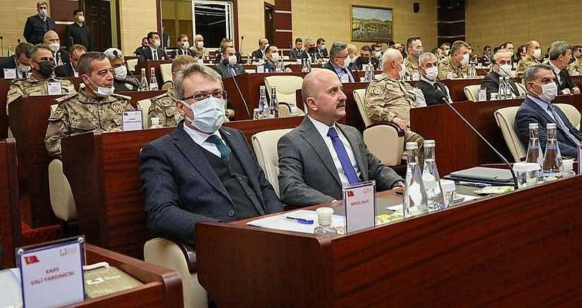 DÜZENSİZ GÖÇLE MÜCADELE TOPLANTISI YAPILDI