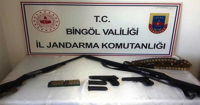 Karlıova’da 1 evde mühimmat ele geçirildi