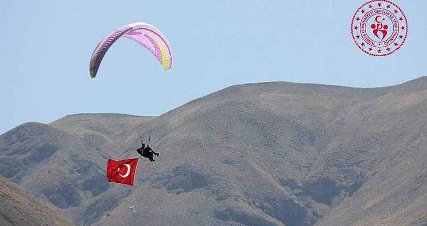 YAMAÇ PARAŞÜTÜ HEDEF YARIŞMALARI YAPILACAK