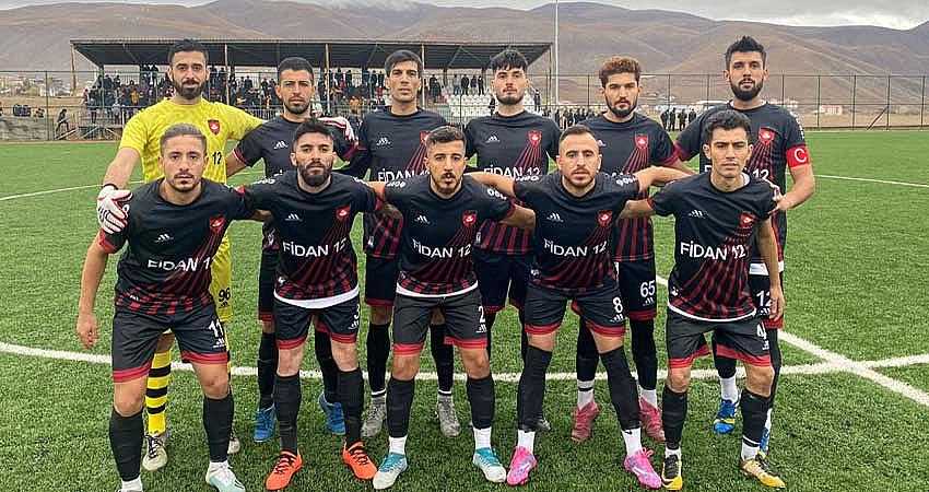 BİNGÖL DERBİSİNİ KARLIOVA YILDIRIMSPOR KAZANDI